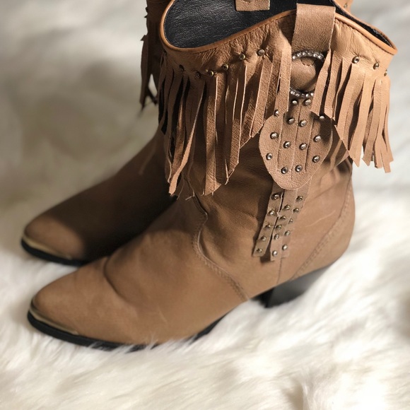 Cowgirl boots by Santa Fe boots co. - Picture 3 of 7